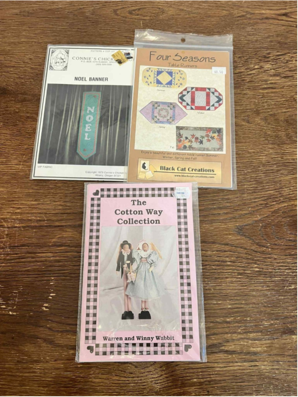 Lot X3 Vintage Sewing Patterns Chicken Coop Noel Banner Table Quilt Four Seasons